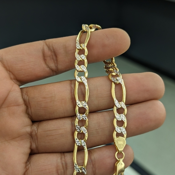 10kt Real Gold Figaro Diamond Cut Bracelet 8.1mm 8 Inch - Picture 10 of 11